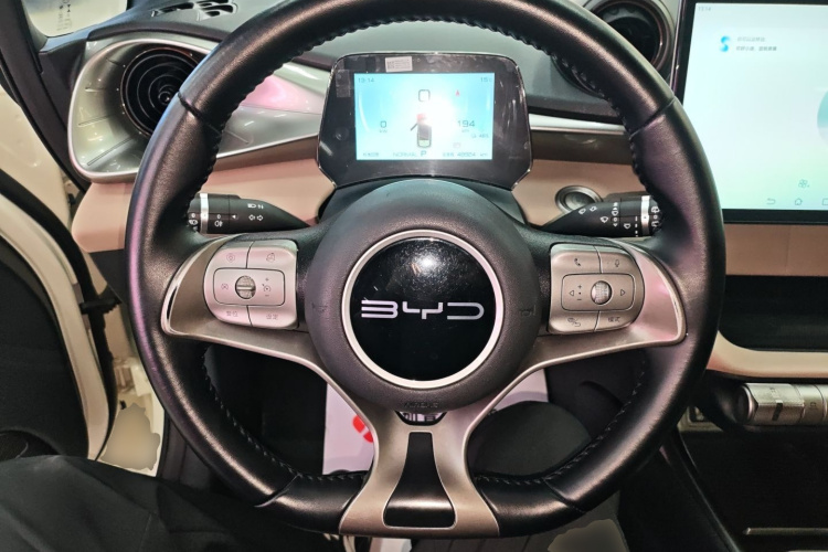 比亚迪 海豚 2023款 420km 时尚版局部细节13