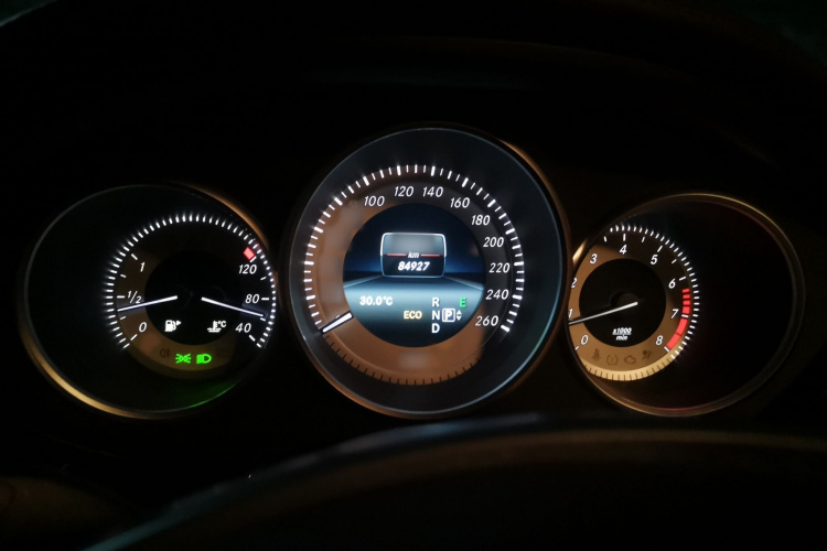 奔驰CLS 2017款 CLS 260逸彩版局部细节14