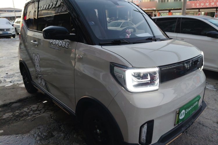 五菱汽车 宏光MINIEV 2022款 GAMEBOY 200km 玩乐款 磷酸铁锂车身外观3