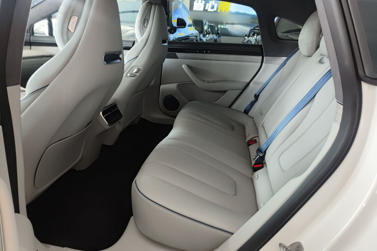 鸿蒙智行 智界S7 2025款 855km Max中控内饰7004