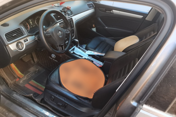 大众 帕萨特 2015款 1.8TSI DSG御尊版局部细节19