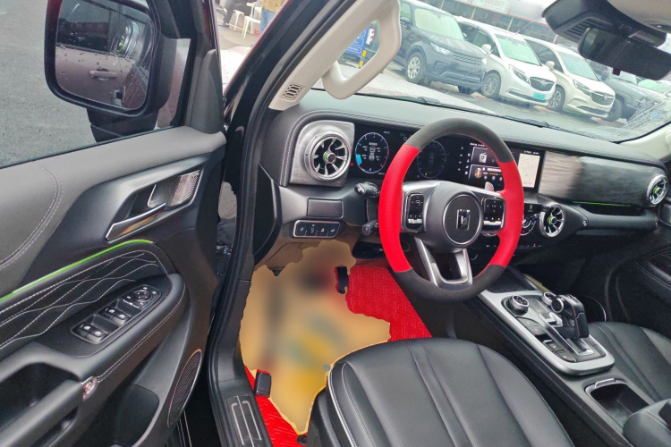 坦克300 2024款 2.0T 征服者中控内饰20