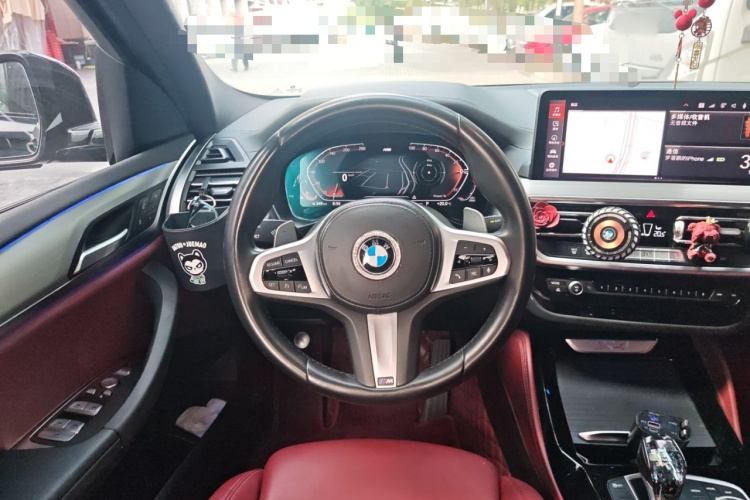 宝马X4 2022款 xDrive 25i M运动套装中控内饰13