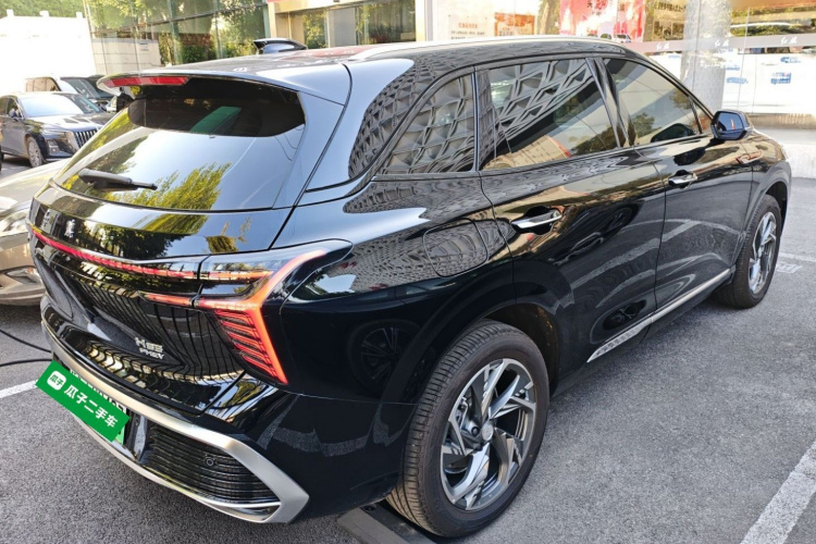 红旗HS3 PHEV 2024款 PHEV 115km 劲为版车身外观7