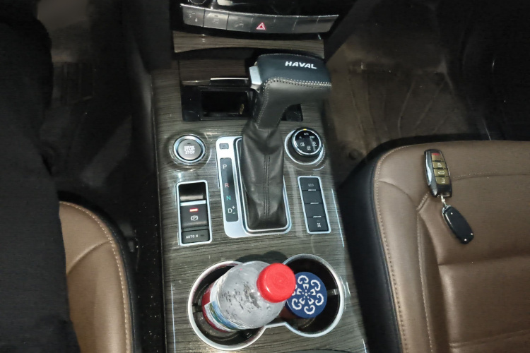 哈弗H9 2016款 2.0T 四驱豪华型 5座局部细节18