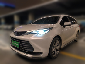 丰田 赛那SIENNA 2023款 2.5L混动 尊贵版