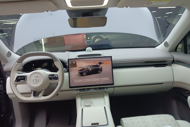 极氪7X 2025款 75kWh 后驱智驾版中控内饰7002