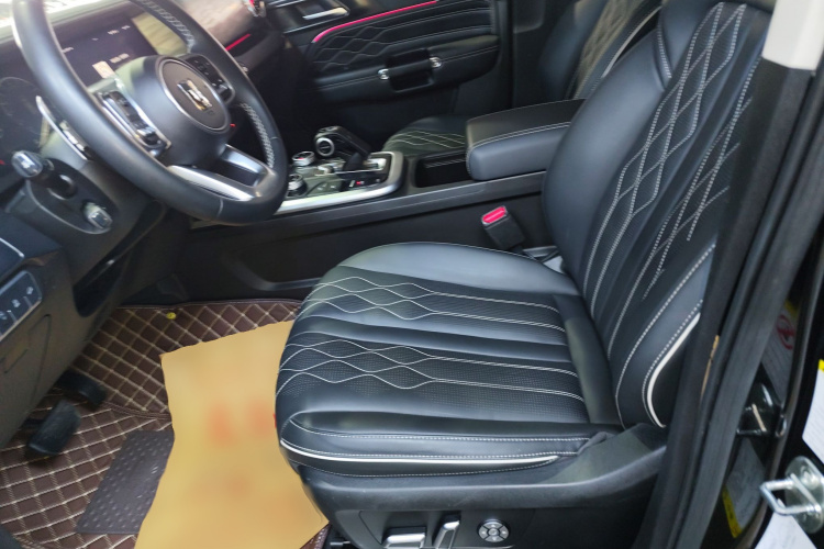 坦克300 2023款 越野版 2.0T 挑战者中控内饰19