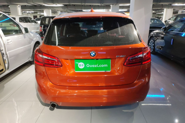 宝马2系旅行车 2016款 218i 时尚型车身外观6004