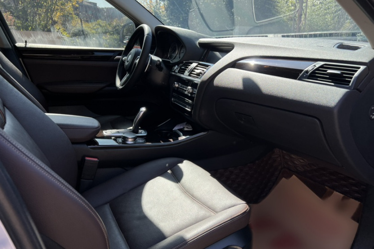 宝马X4 2014款 xDrive20i X设计套装中控内饰7006