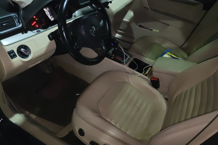 大众 迈腾 2013款 1.8TSI 领先型局部细节19