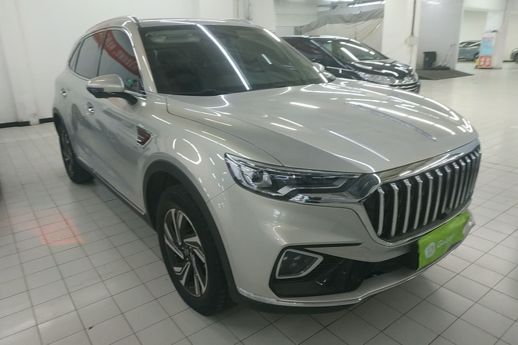 红旗HS5 2022款 改款 2.0T 智联旗享版车身外观3