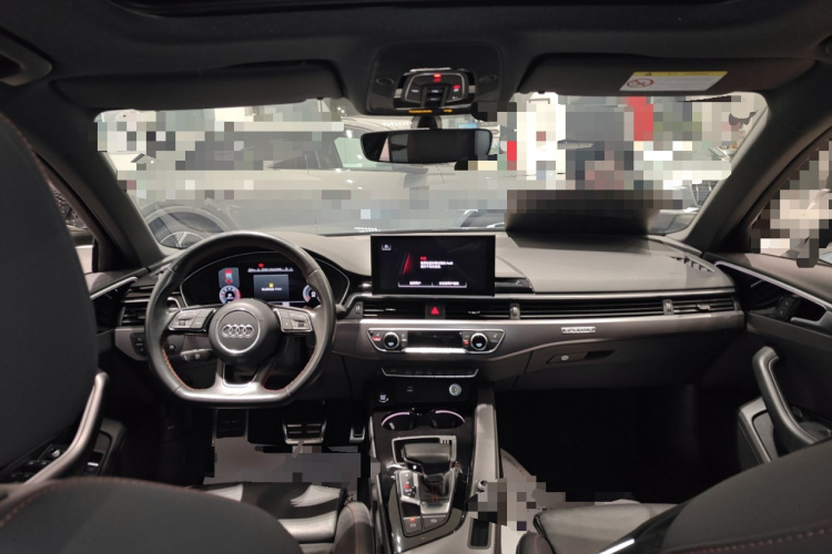 奥迪A4L 2022款 40 TFSI quattro RS套件燃速型中控内饰12