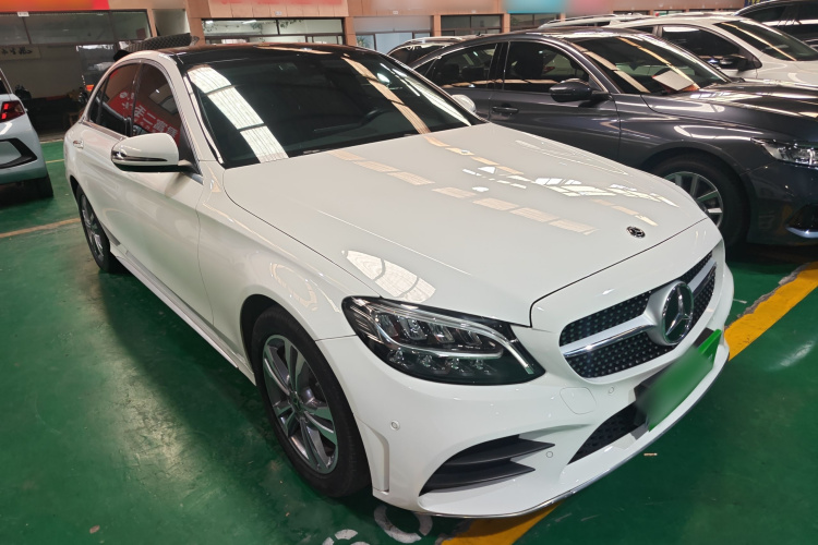 奔驰C级 2021款 C 200 L 时尚型运动版车身外观3