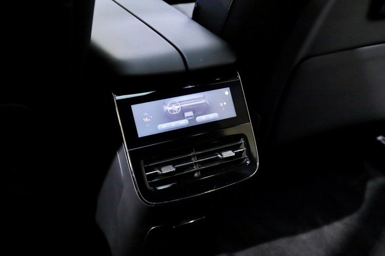 岚图汽车 岚图FREE 2025款 318 318km 后驱环游版中控内饰7007