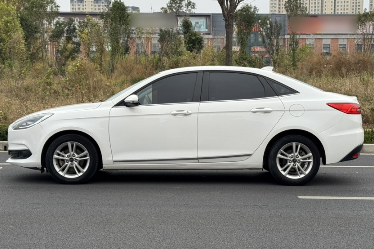 福特 福睿斯 2019款 改款 1.5L 自动悦享型 国VI车身外观6005