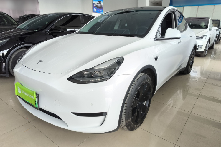 特斯拉 Model Y 2022款 后轮驱动版车身外观1