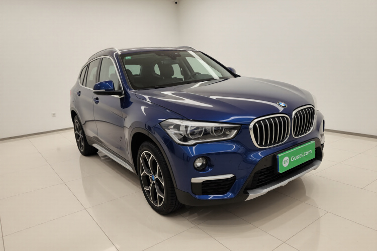 宝马X1 2019款 sDrive18Li 尊享型车身外观3