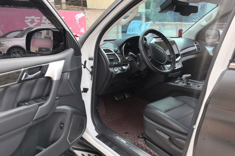 哈弗H9 2022款 2.0T 汽油四驱精英型 5座中控内饰20