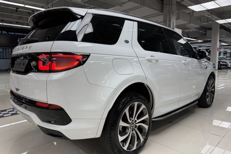 路虎 发现运动版 2022款 249PS 大都会版 5座车身外观6005