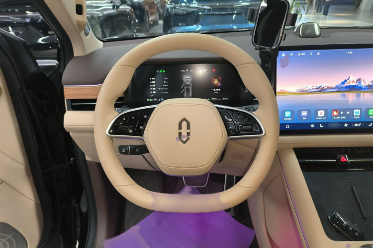 鸿蒙智行 问界M7 2024款 1.5T 智驾四驱Max版 5座局部细节13