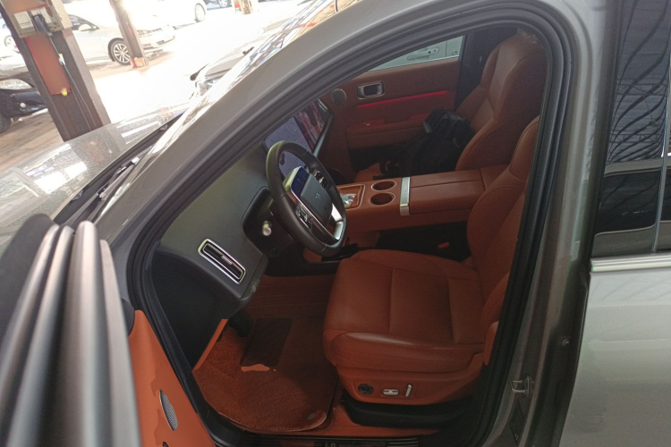 理想汽车 理想L6 2024款 Max中控内饰19