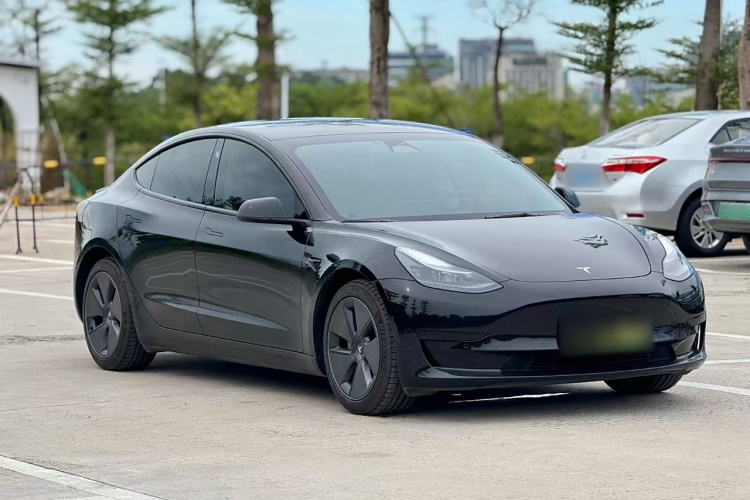 特斯拉 Model 3 2022款 后轮驱动版车身外观3