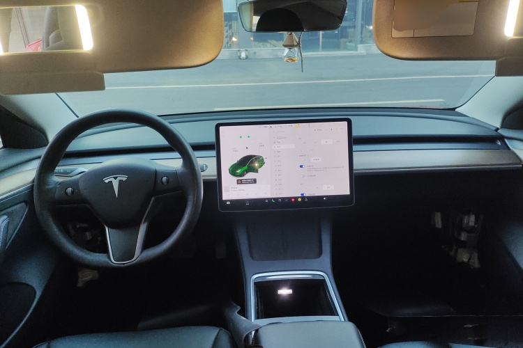 特斯拉 Model 3 2021款 标准续航后驱升级版中控内饰12