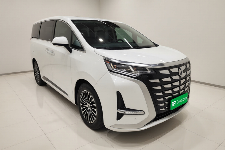 腾势D9 2024款 DM-i 970 豪华型车身外观3