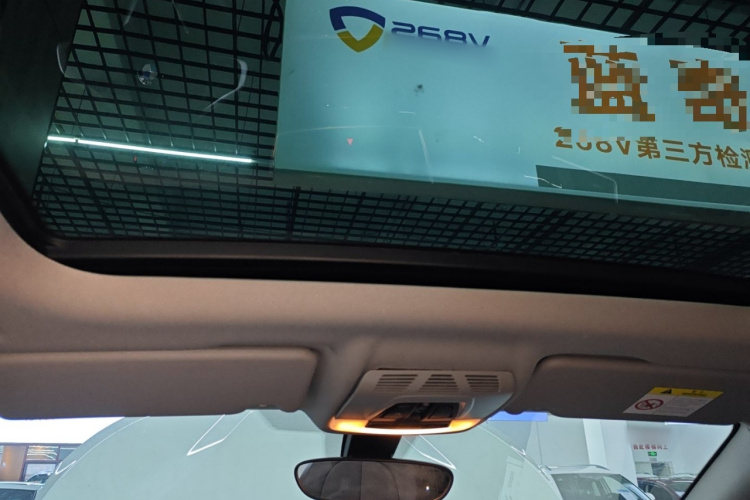 宝马2系旅行车 2019款 218i 时尚型局部细节22