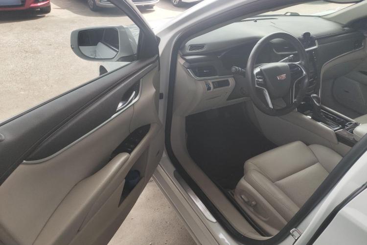 凯迪拉克XTS 2016款 28T 技术型中控内饰20