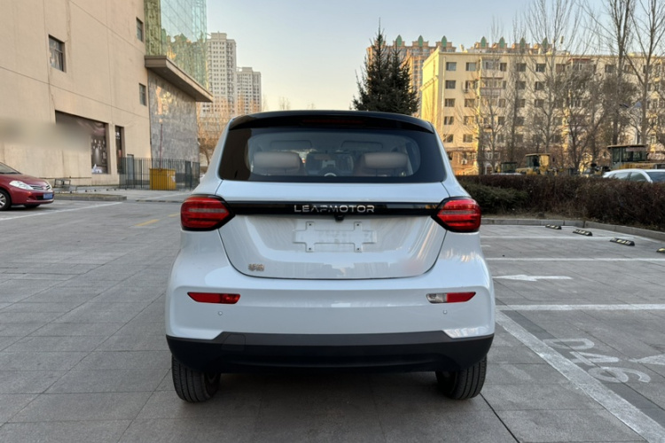 零跑汽车 零跑T03 2023款 403轻享版车身外观6004