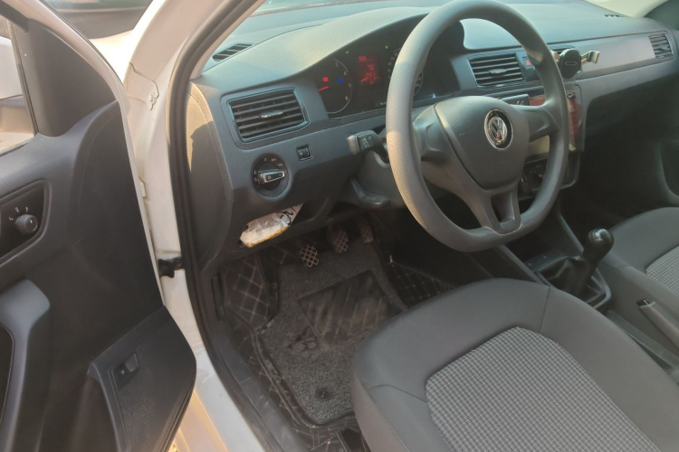 大众 桑塔纳 2021款 1.5L 手动风尚版中控内饰20