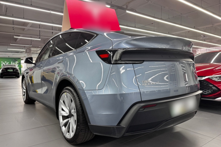 特斯拉 Model Y 2025款 长续航全轮驱动版车身外观6003
