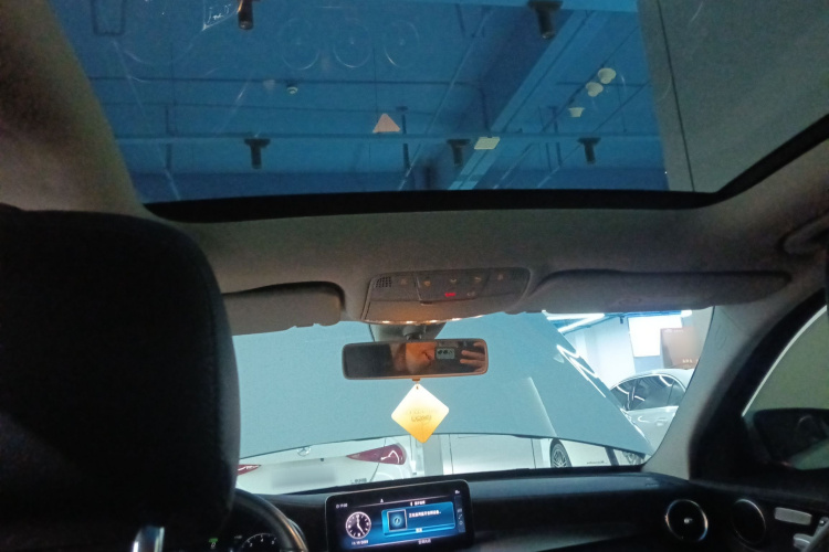 奔驰C级 2019款 改款 C 260 L 运动版局部细节22