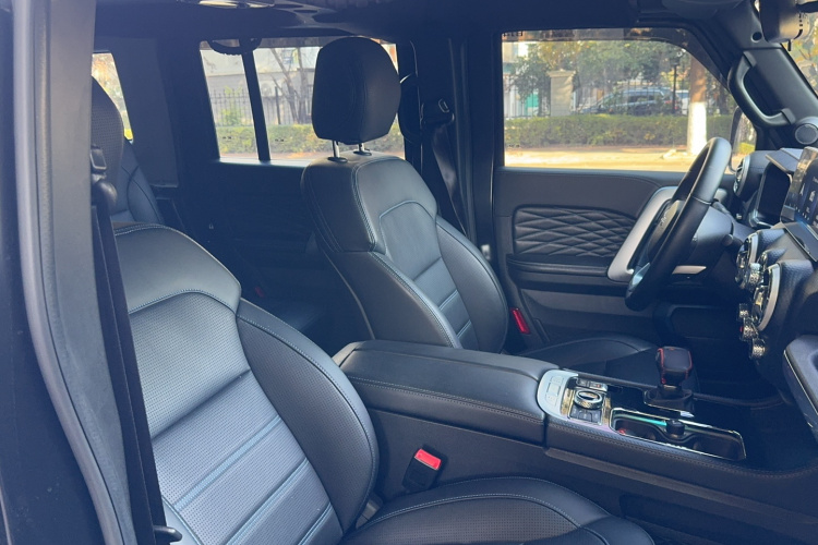 北京越野 北京BJ40 2021款 2.0D 自动四驱刀锋英雄版侠客型局部细节41