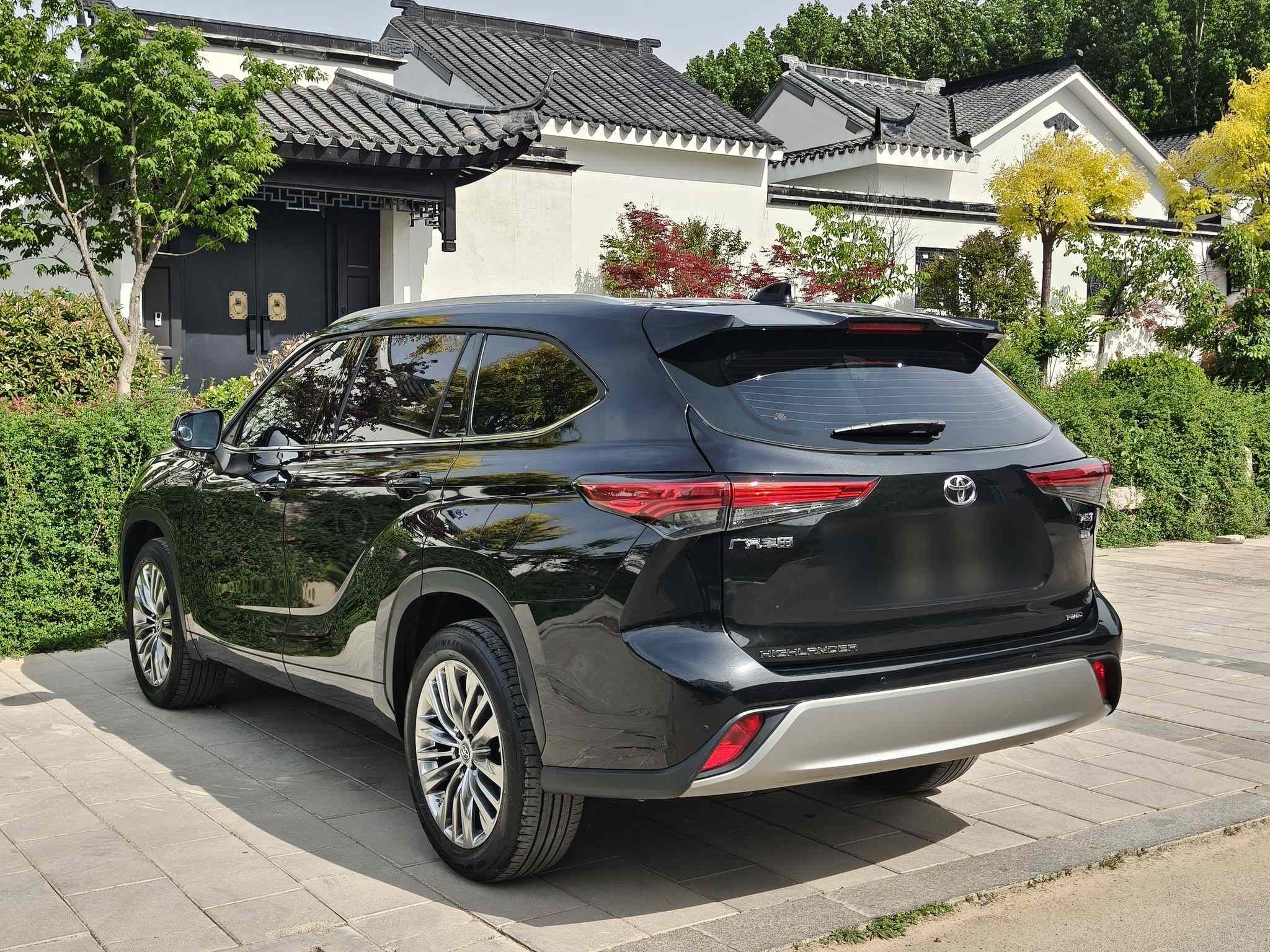 丰田 汉兰达 2022款 380T 四驱豪华版 7座(4)