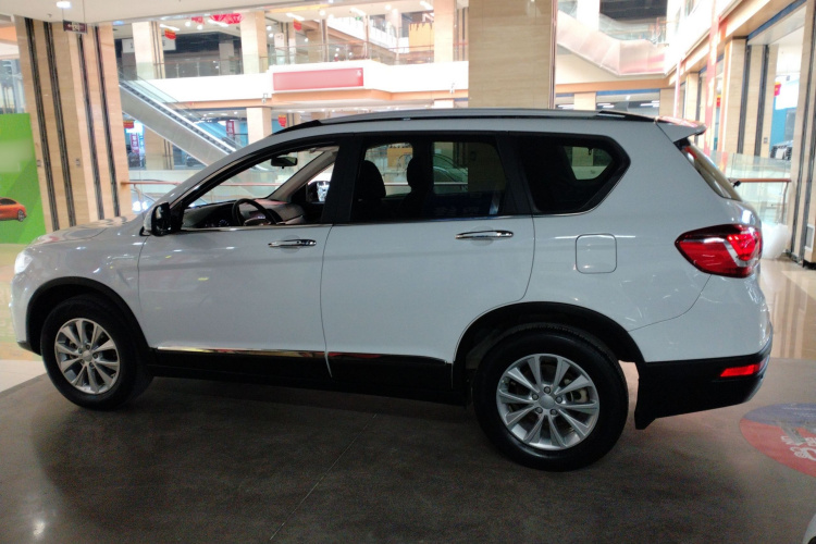 哈弗H6 2019款 运动版 1.5T 手动两驱精英型 国VI车身外观4