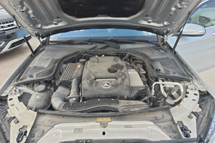 奔驰C级 2017款 C 200 L 运动版局部细节24