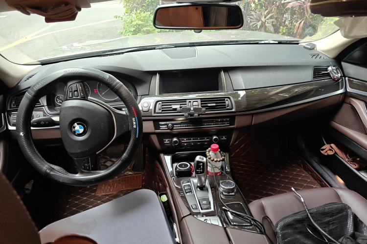 宝马5系 2014款 525Li 豪华设计套装中控内饰7002