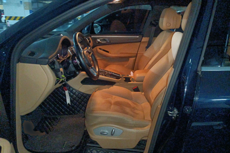 保时捷 2017款  Macan 2.0T中控内饰19