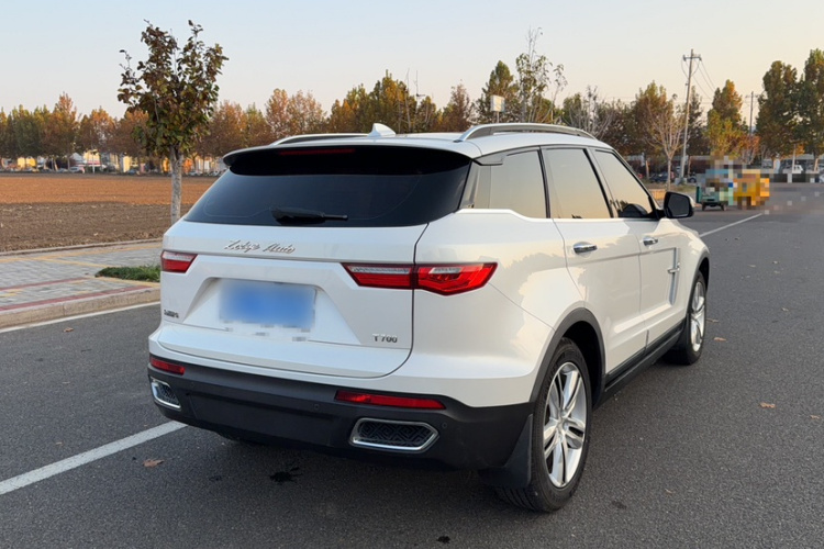 众泰T700 2017款 1.8T 双离合尊享型车身外观6005