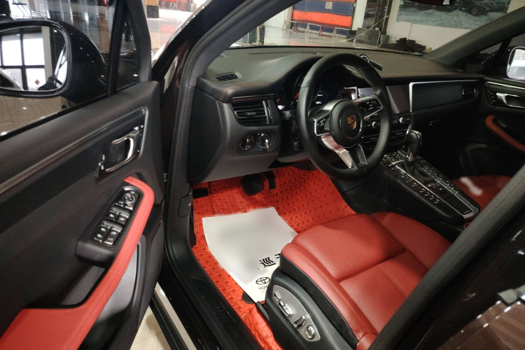 保时捷 2018款 Macan 2.0T中控内饰7002