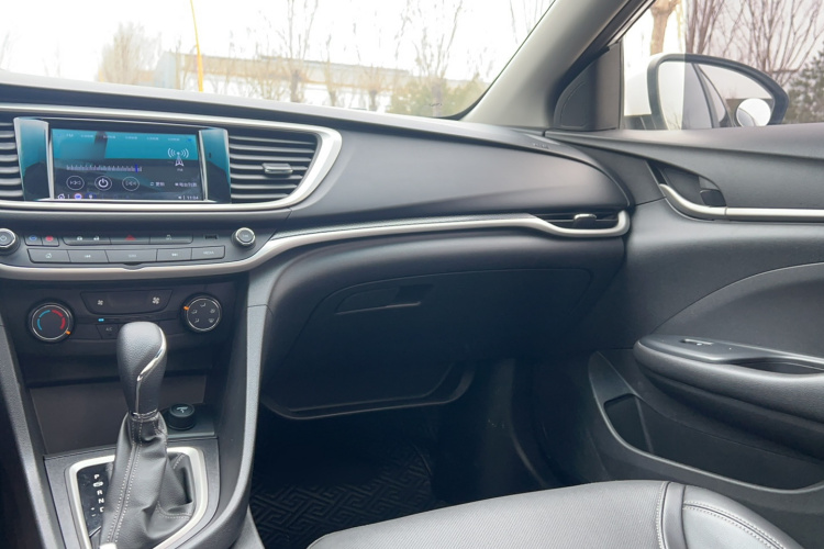 别克 英朗 2021款 改款 典范 1.5L 自动精英型中控内饰7009