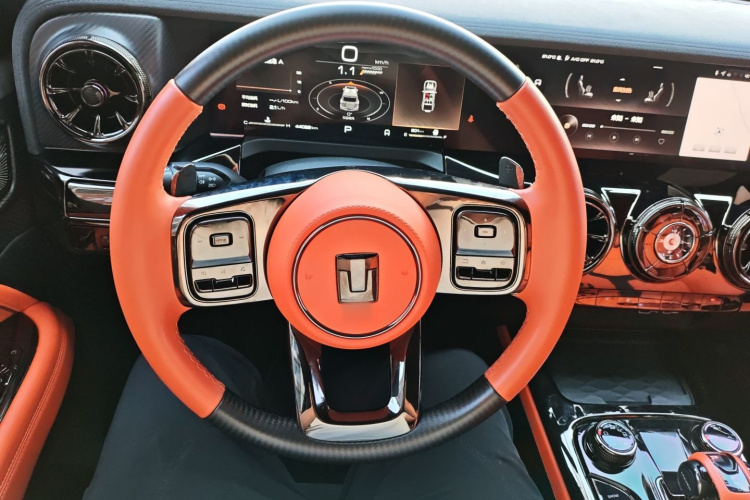 超境汽车 共创坦克300 2023款 2.0T 赛博骑士中控内饰13