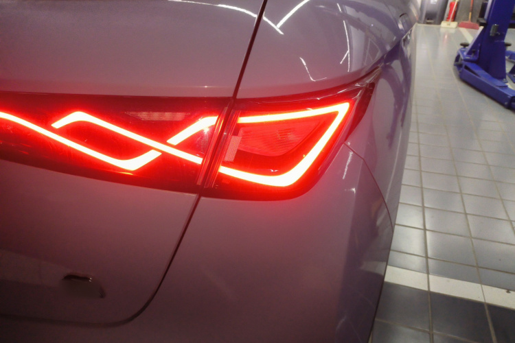 比亚迪 海豚 2023款 420km 时尚版车身外观9