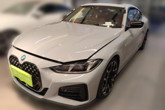 宝马4系 2024款 430i M运动曜夜套装