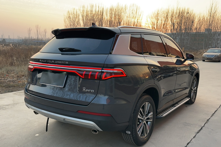 比亚迪 宋Pro 2019款 1.5T 自动精英型车身外观6004