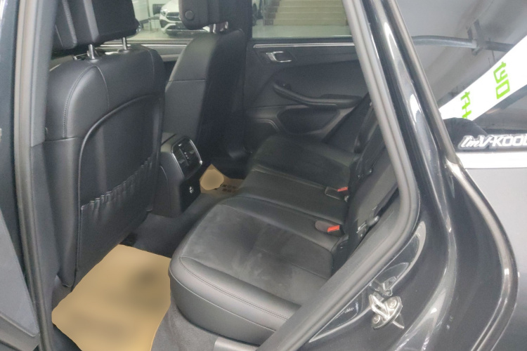 保时捷 2021款 Macan 2.0T中控内饰21