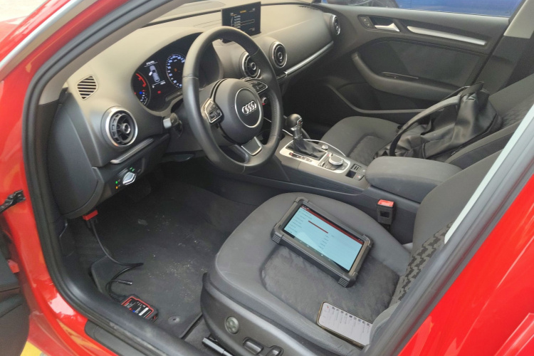 奥迪A3 2015款 Sportback 35 TFSI 百万纪念智领型中控内饰20